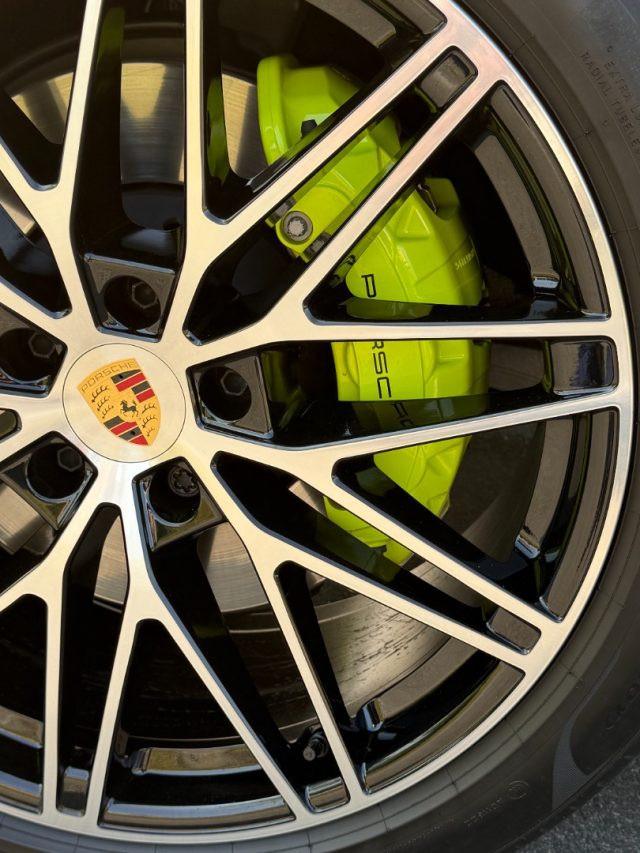 PORSCHE Cayenne Coupé 3.0 V6 E-Hybrid MOD. 2024 IVA ESPOSTA