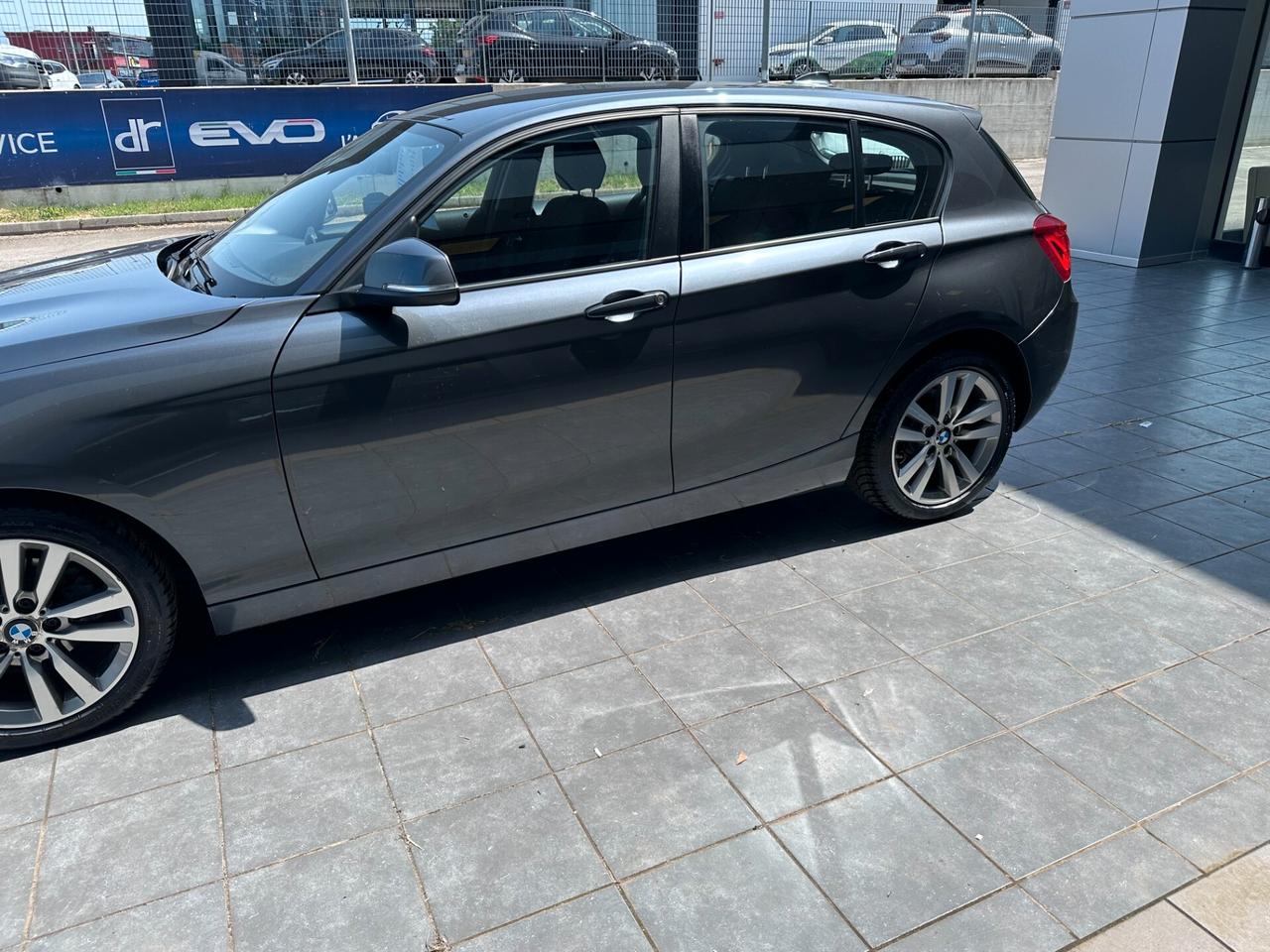 Bmw 118 118d 5p. Urban