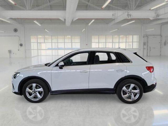 AUDI Q3 35 TDI S tronic Business Advanced