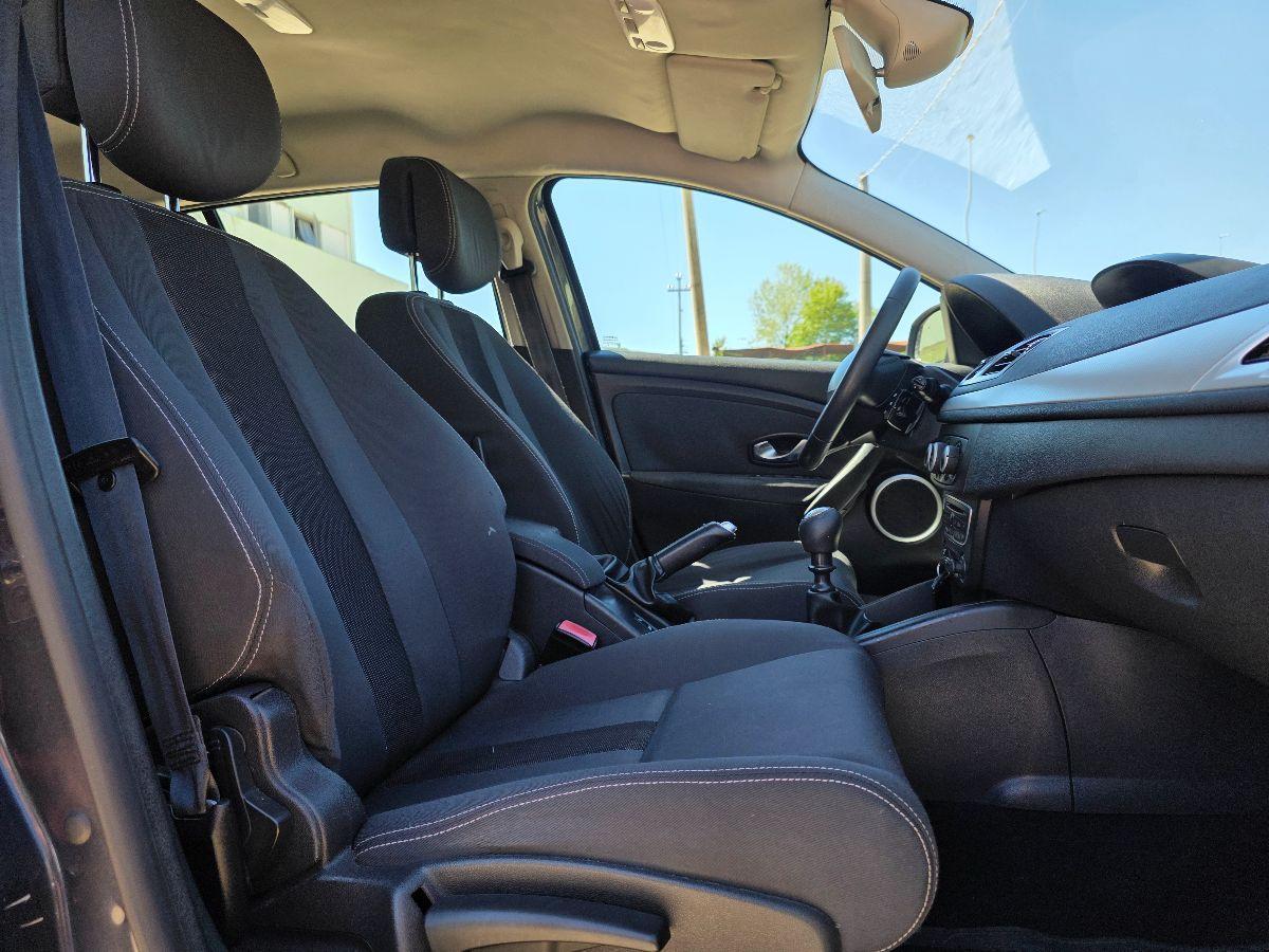 RENAULT MEGANE 1.5 DIESEL SW OK NEOP.GARANZ 12M