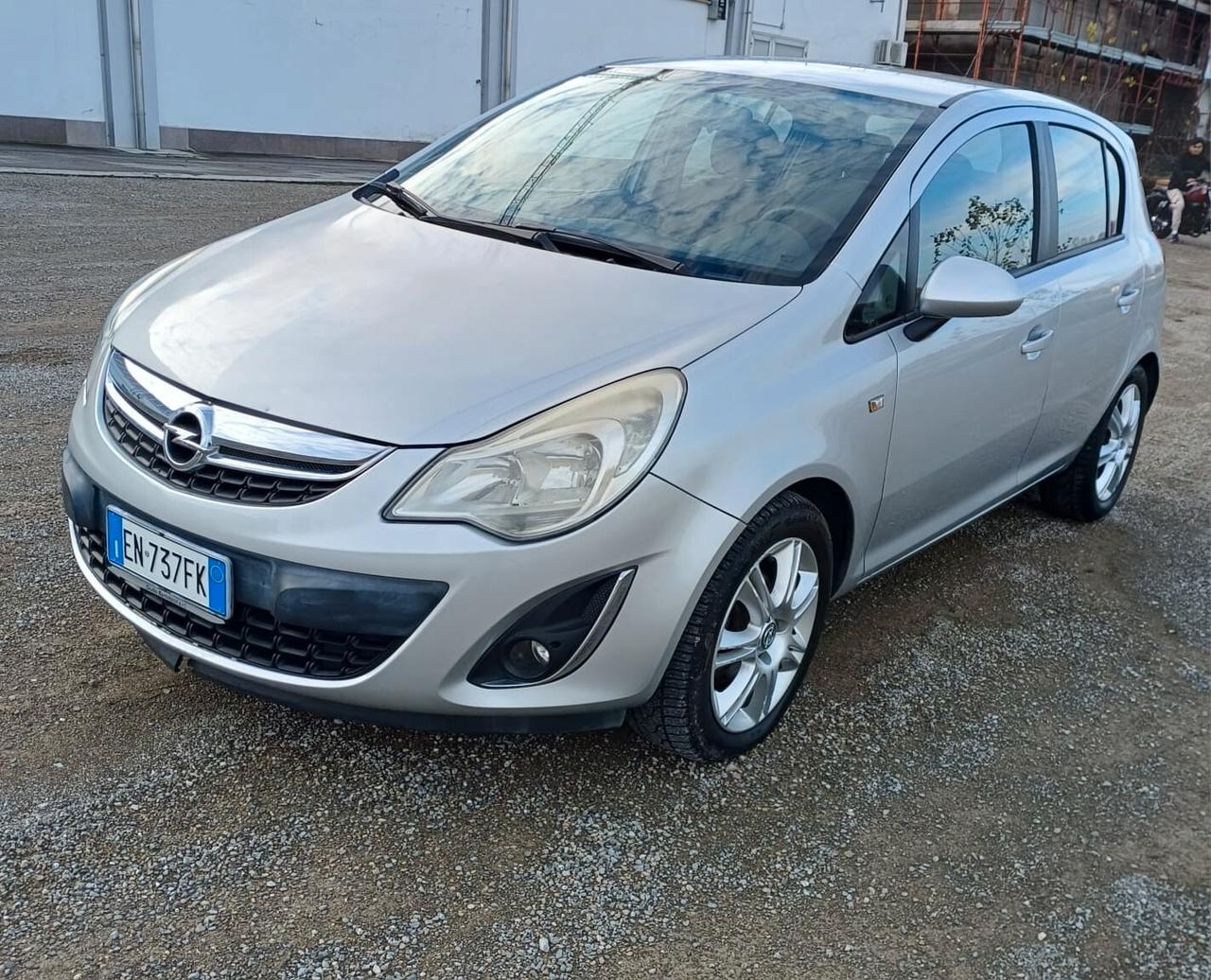 Opel Corsa 1.2 85CV 5 porte GPL-TECH Edition