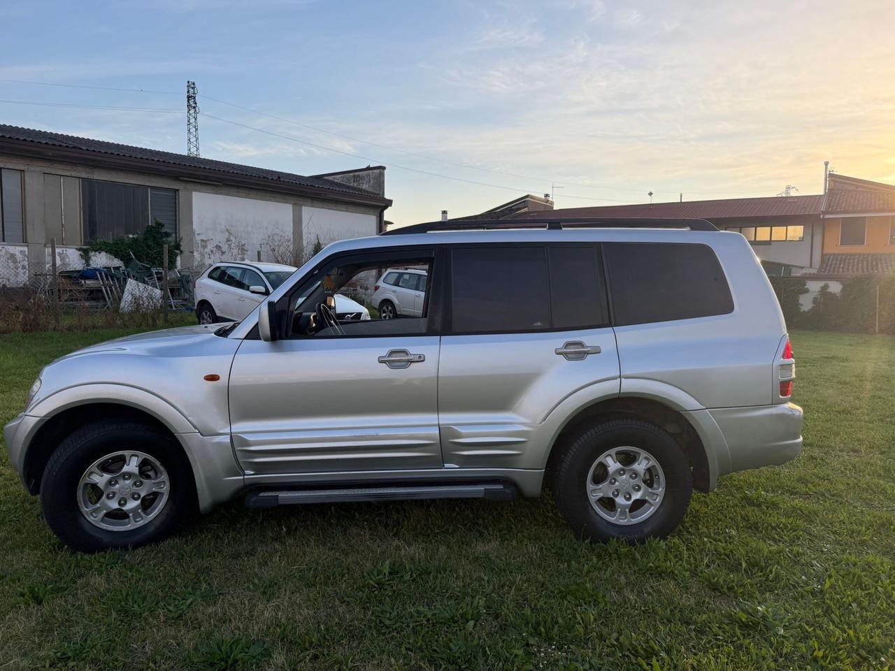 Mitsubishi Pajero 3.2 16V DI-D 5p. GLS2