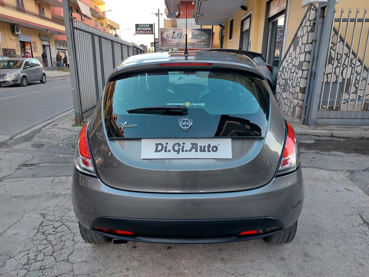Lancia Ypsilon 1.2 69 CV 5 porte GPL Ecochic Gold