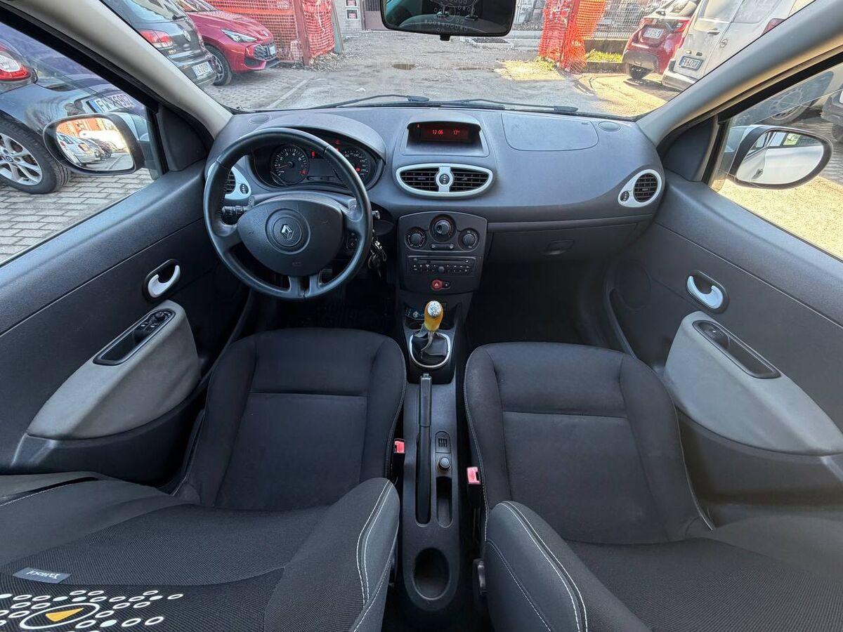 Renault Clio 1.2 16v Live! 5p