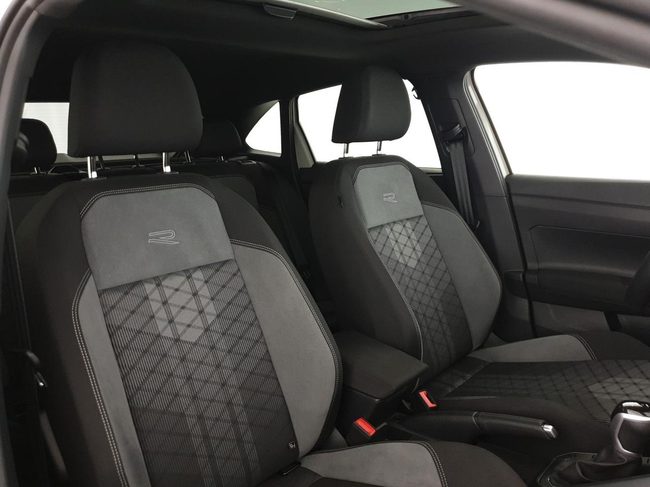 Volkswagen Taigo 1.0 tsi r-line 115cv dsg