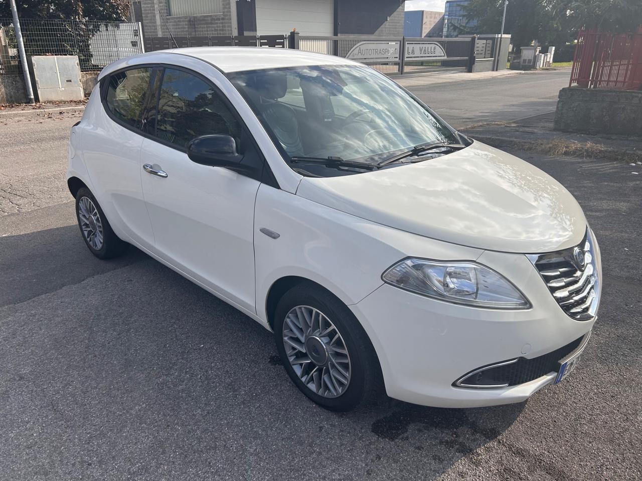 Lancia Ypsilon 1.3 MJT 16V 95 CV 5 porte S&S