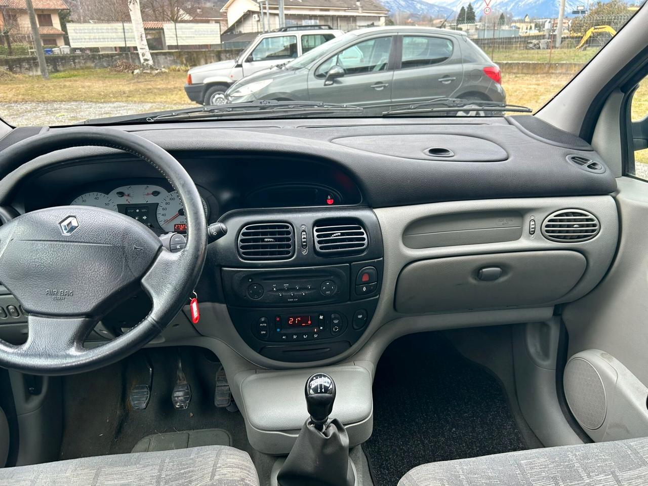 Renault Scénic 1.9 dCi RX4