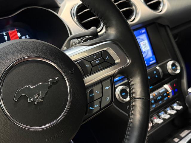 FORD Mustang Fastback 5.0 V8 aut. GT
