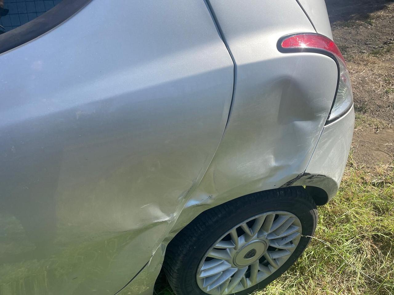 LANCIA YPSILON 3 SERIE 1.2 INCIDENTATA MARCIANTE