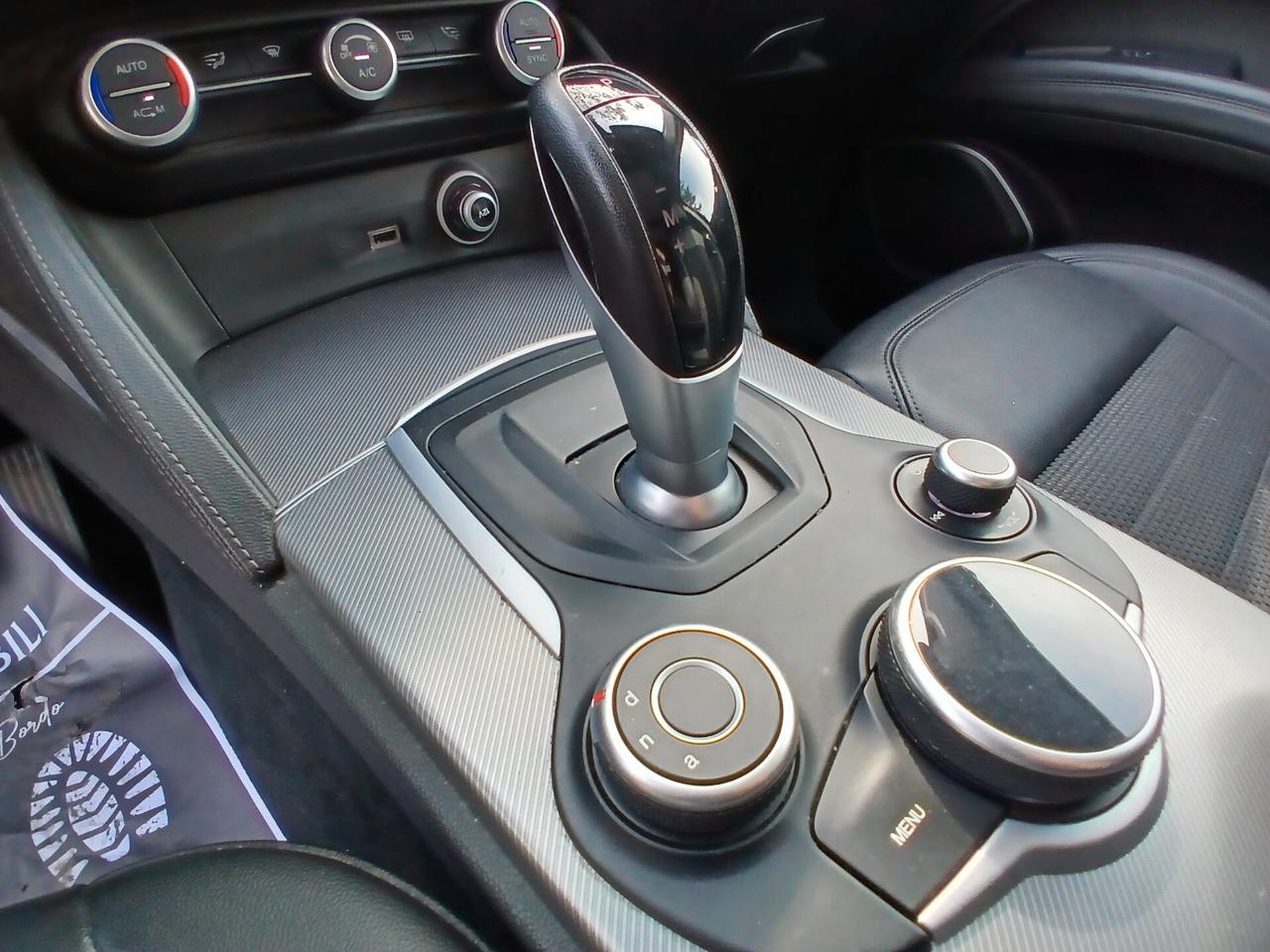 Alfa Romeo Stelvio 2.2 Turbodiesel 180 CV AT8 RWD Executive