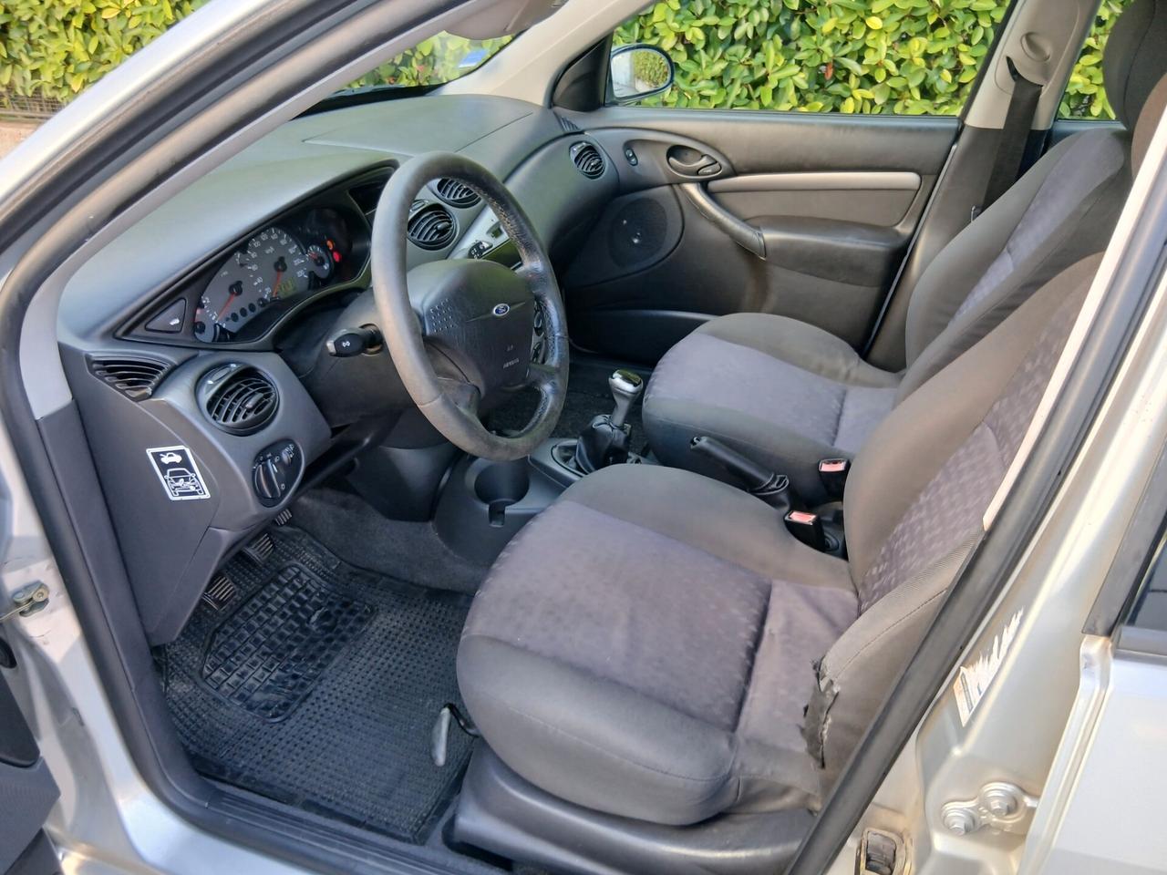 Ford Focus 1.6i 16V cat SW Ambiente pronta consegna