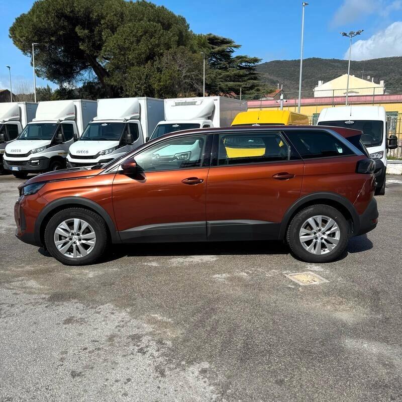 PEUGEOT 5008 1.5hdi 130cv AUTOMATICA 7 POSTI