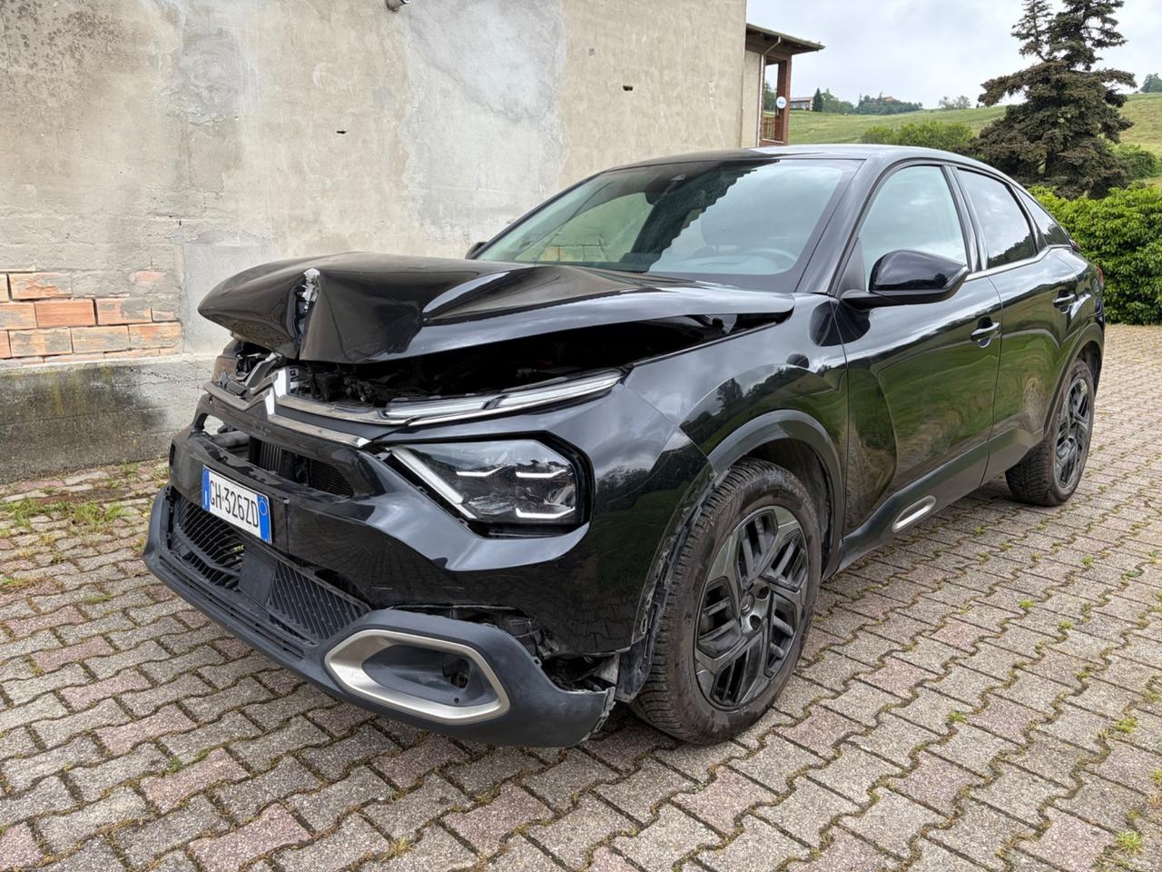 Citroen C4 BlueHDi SHINE 2022 INCIDENTATA