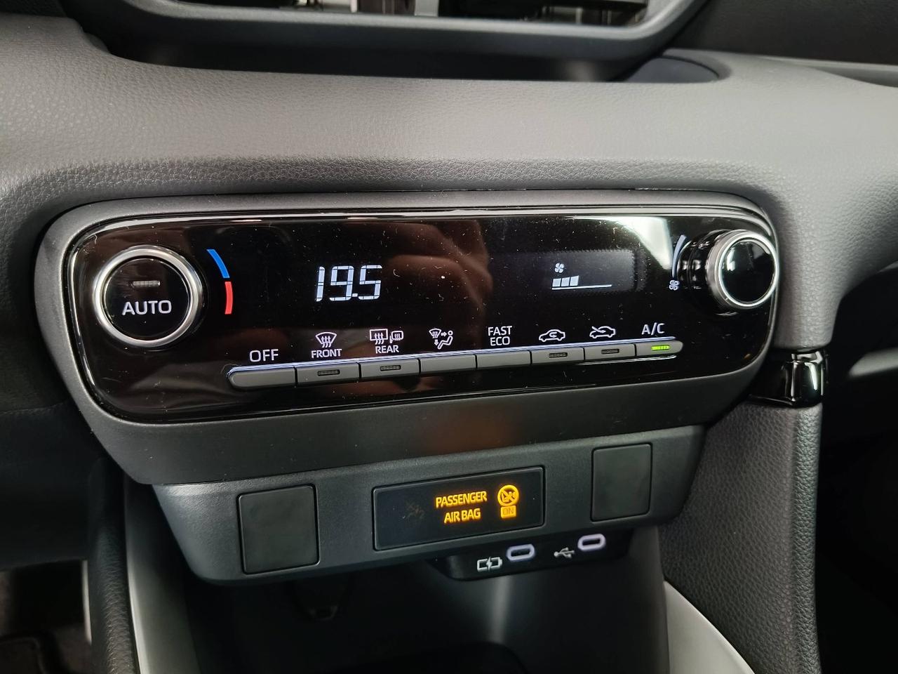 TOYOTA Yaris 1.5 Hybrid 115 - Active MY25