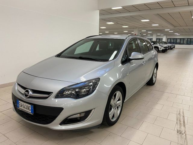 OPEL Astra 1.4 Turbo 140CV Sports Tourer GPL Tech Elective