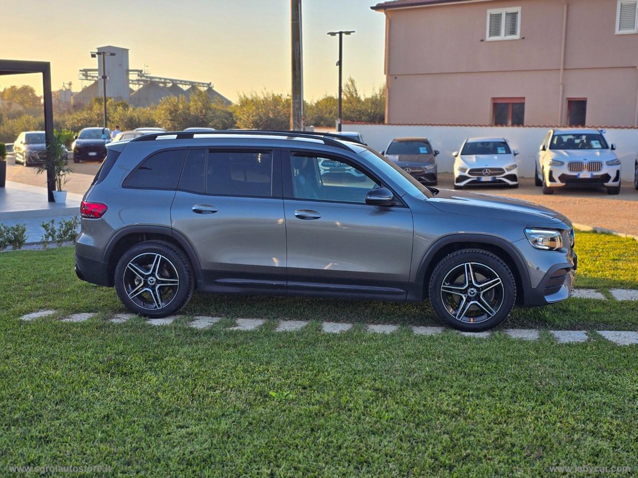 MERCEDES-BENZ GLB 200 d Automatic Premium