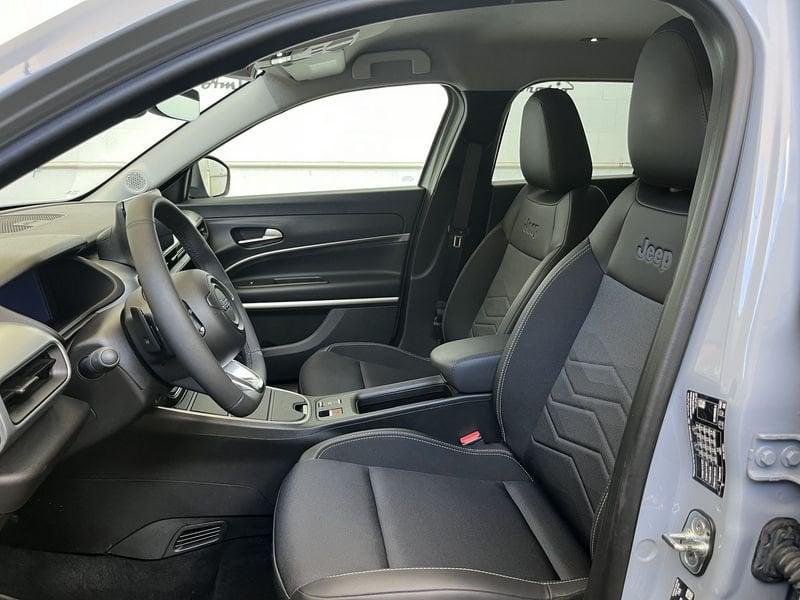Jeep Avenger Avenger 1.2 turbo e-hybrid mhev Summit TUA DA 269,00 Al mese