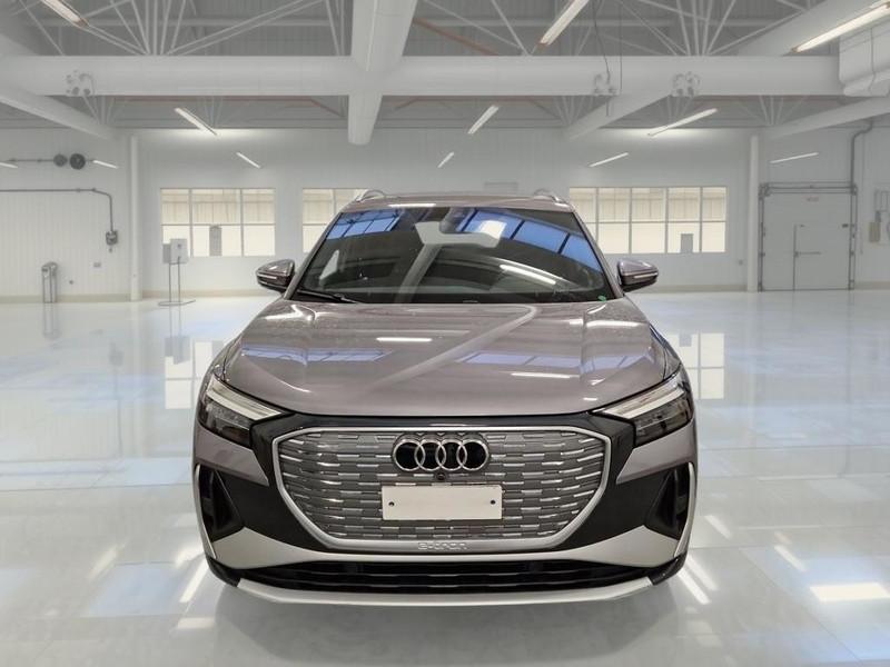 AUDI Q4 45 e-tron quattro S line edition