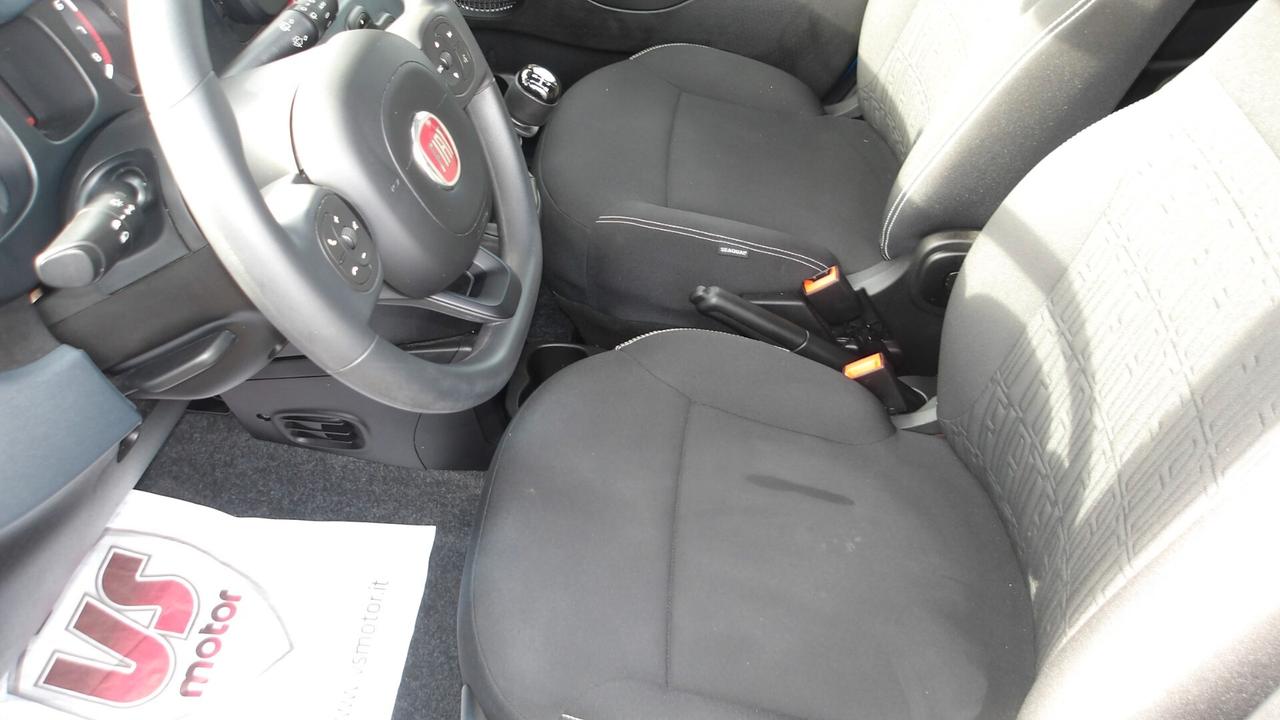 FIAT PANDA 0.9 HYBRID CROSS-KM 14.000-PREZZO PROMO!