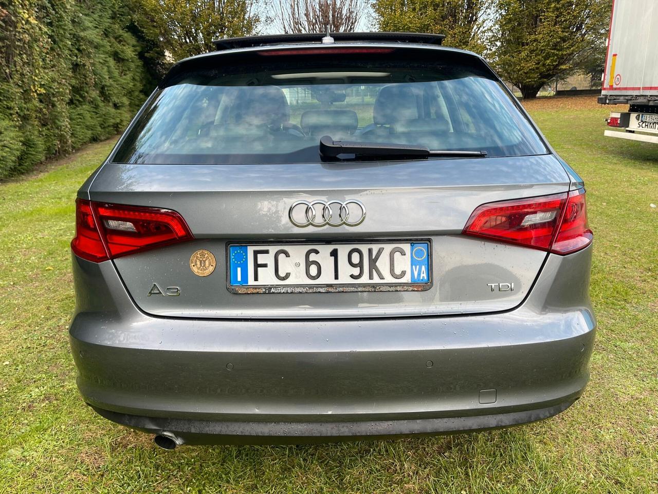 Audi A3 1.6 TDI clean diesel S tronic Ambition