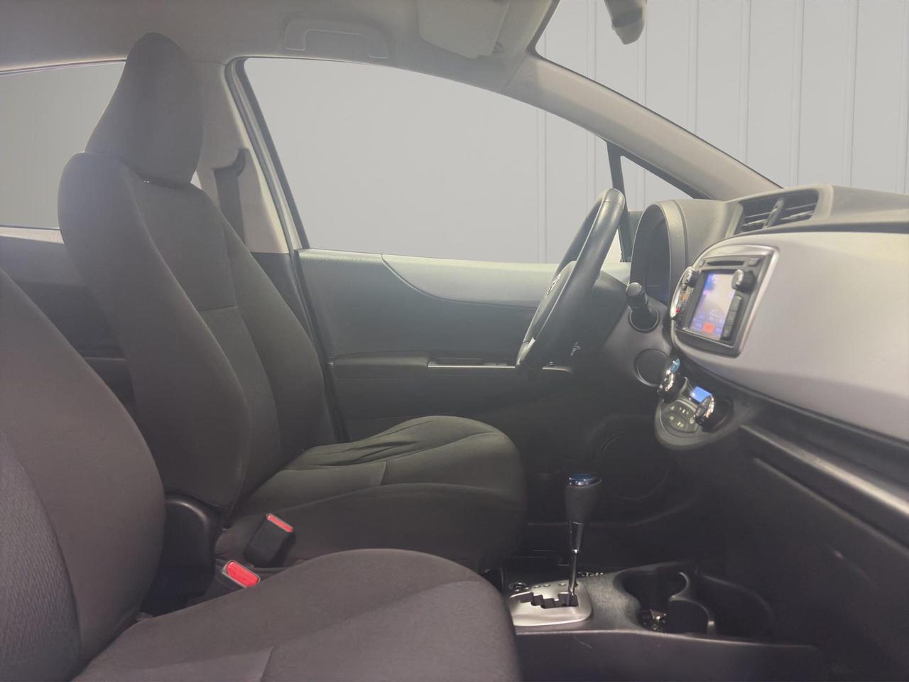 Toyota Yaris 5p 1.5h Lounge+
