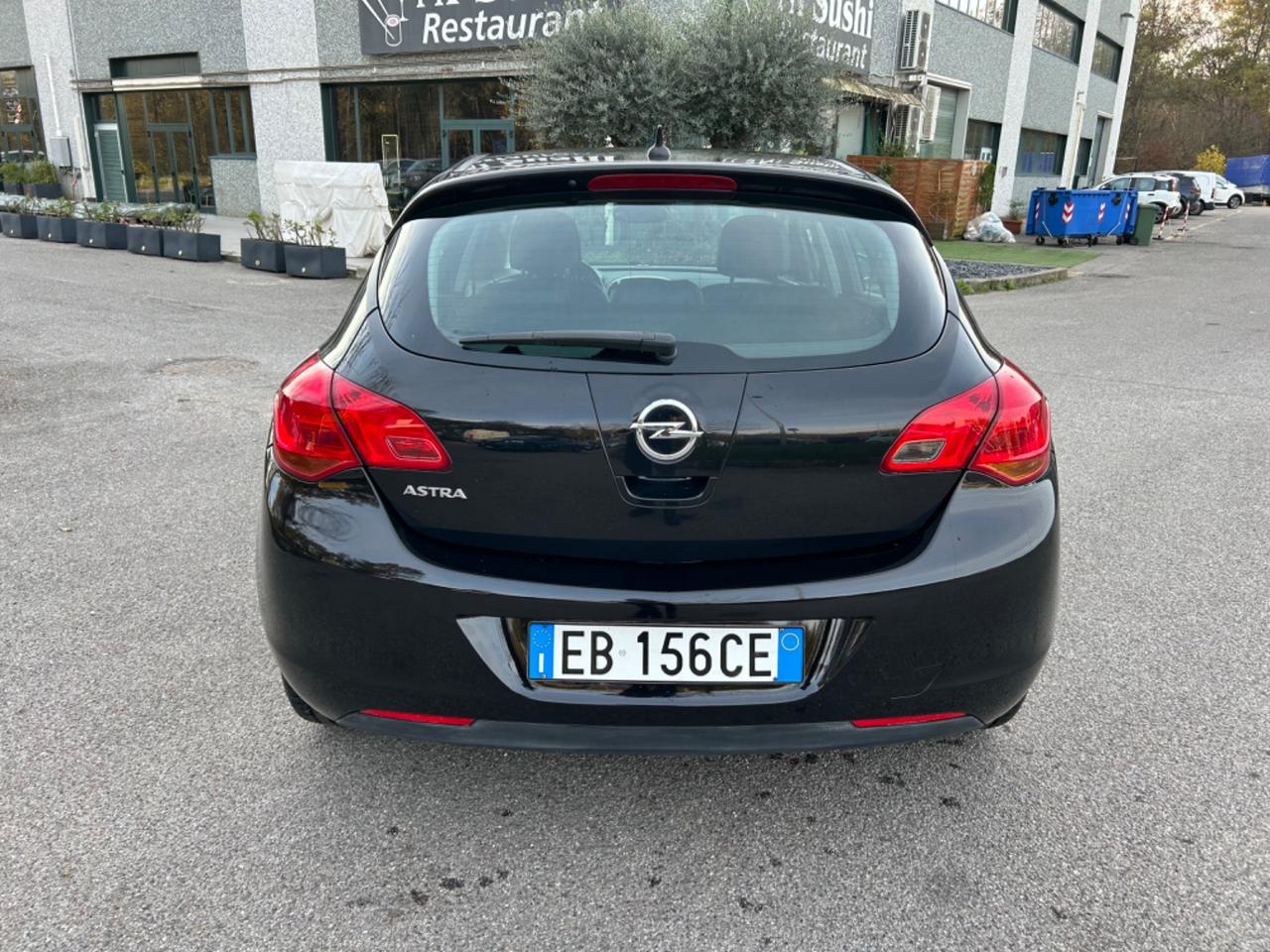 Opel Astra 1.6 115CV 5 porte Elective