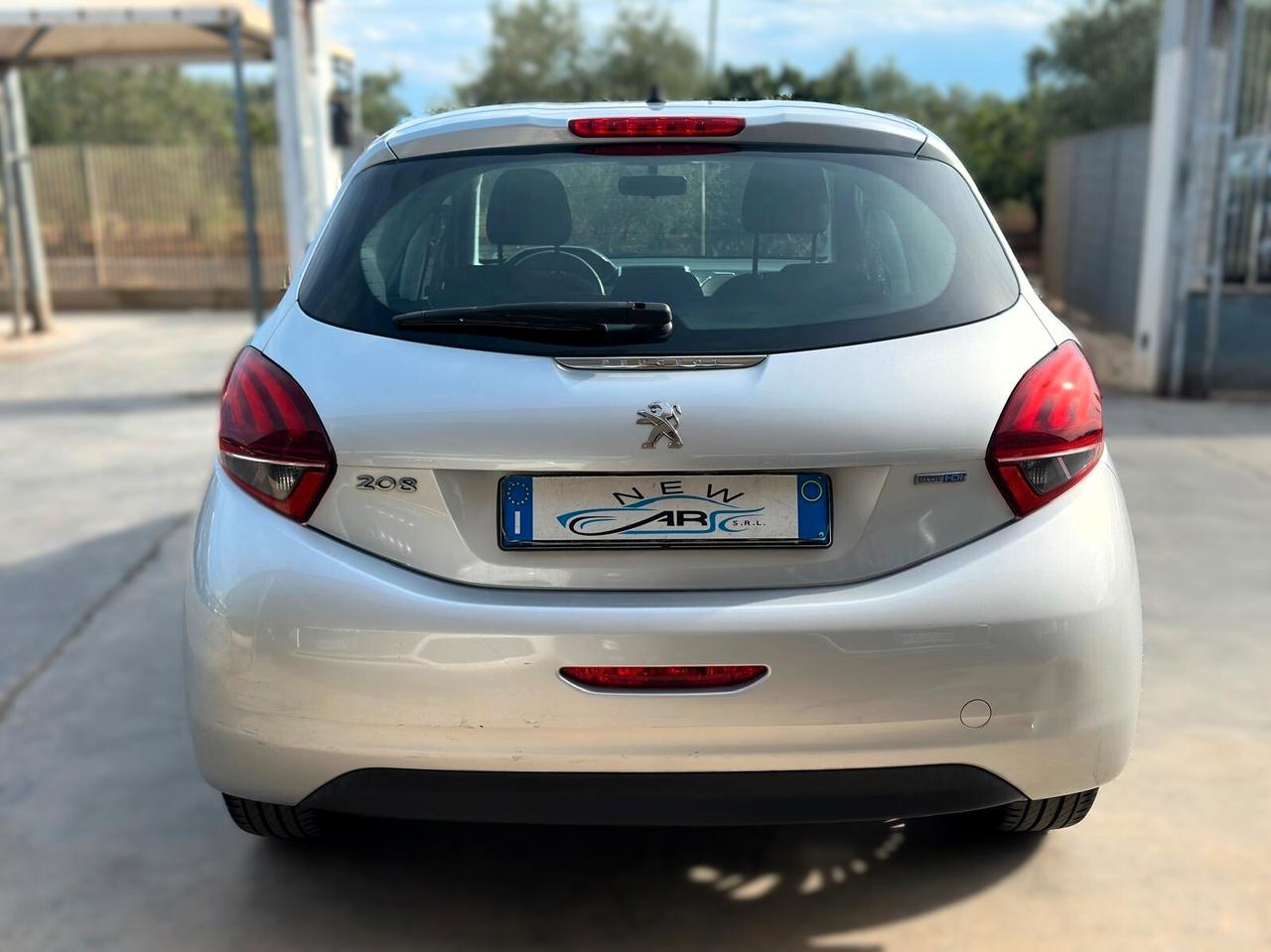 Peugeot 208 BlueHDi 75 5 porte Allure