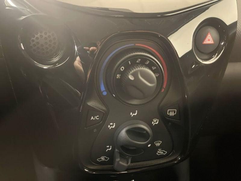 Peugeot 108 VTi 72 S&S 5 porte Allure