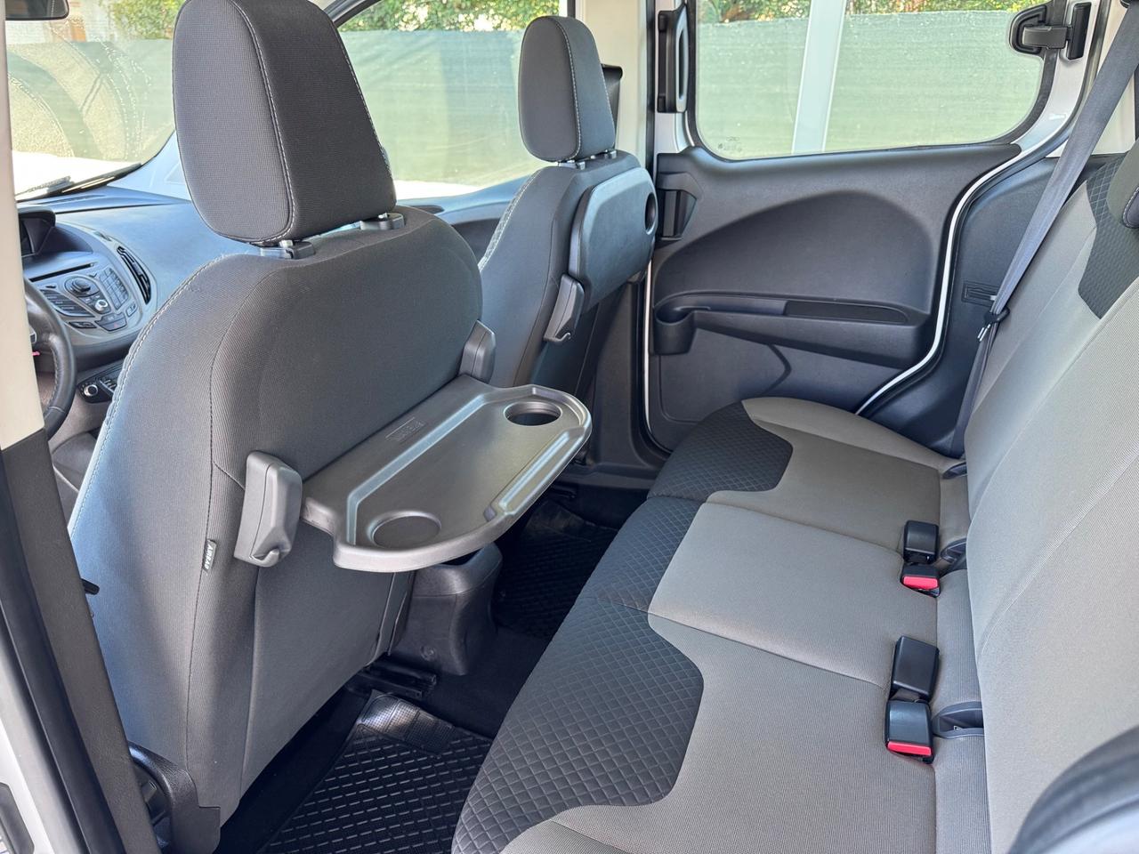 Ford Tourneo Courier 1.5 TDCI 95 CV Plus