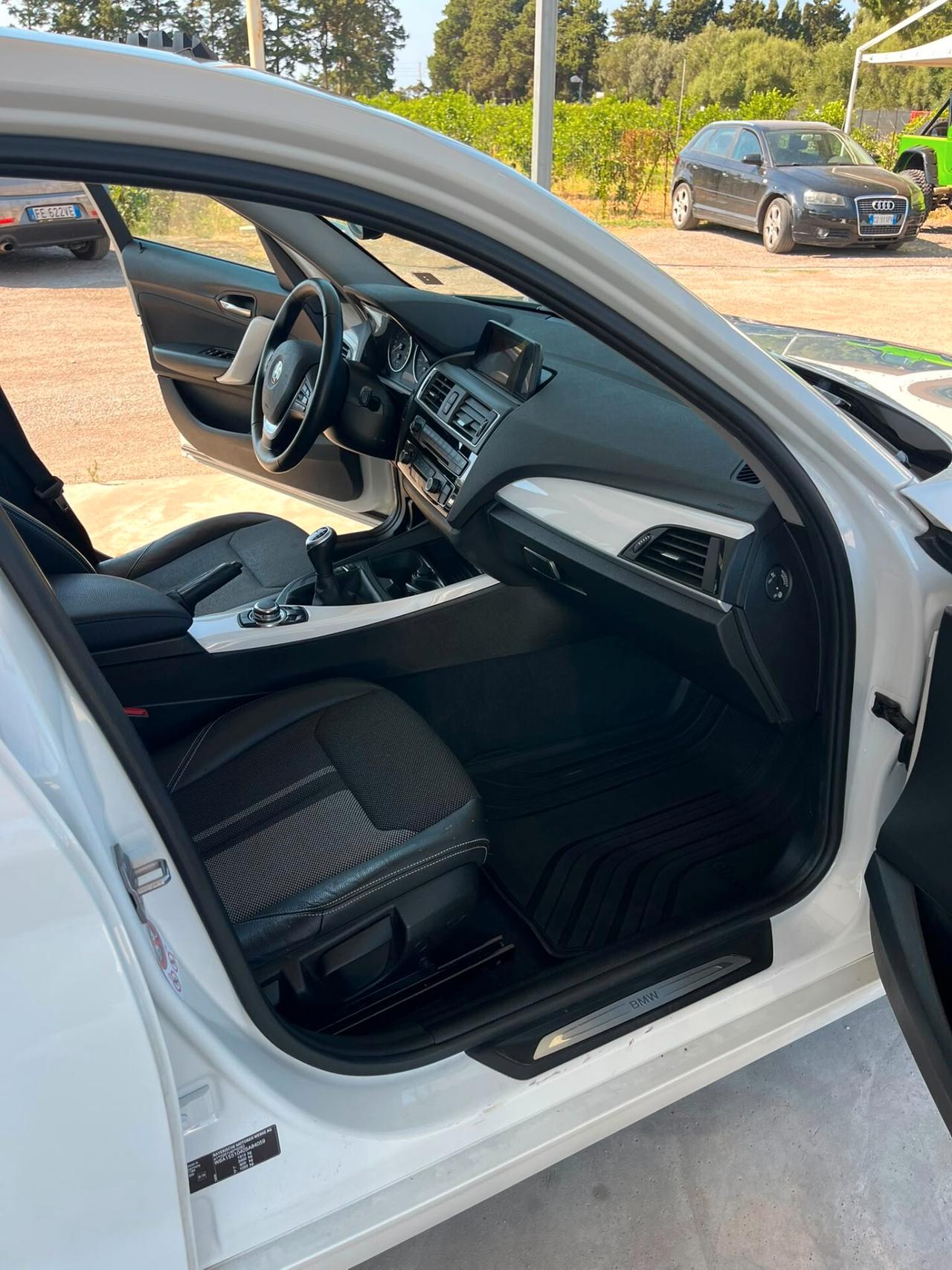 Bmw 118 118d 5p. Urban