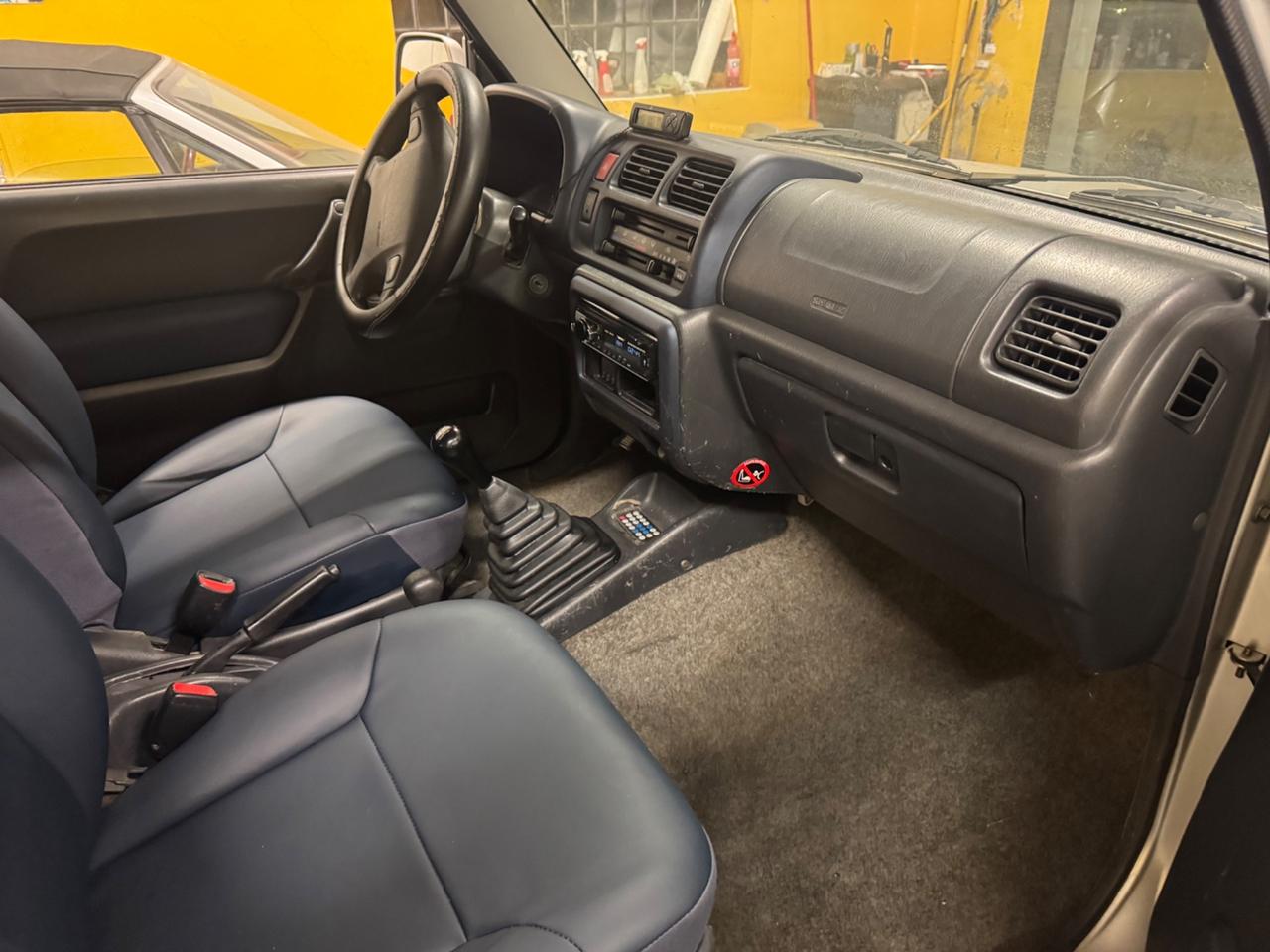 Suzuki Jimny 1.3i 16V cat 4WD JLX Special07/2002