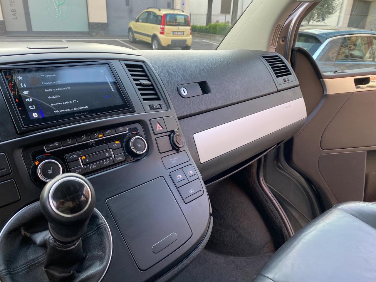 Volkswagen Multivan 2.0 TDI 140CV Highline 7 posti NEOPATENTATI!!!