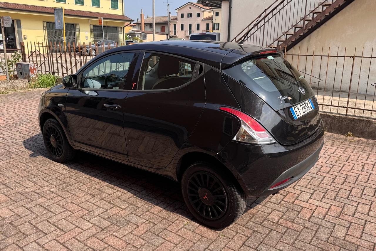 Lancia Ypsilon 0.9 Metano Ok Neopatentati