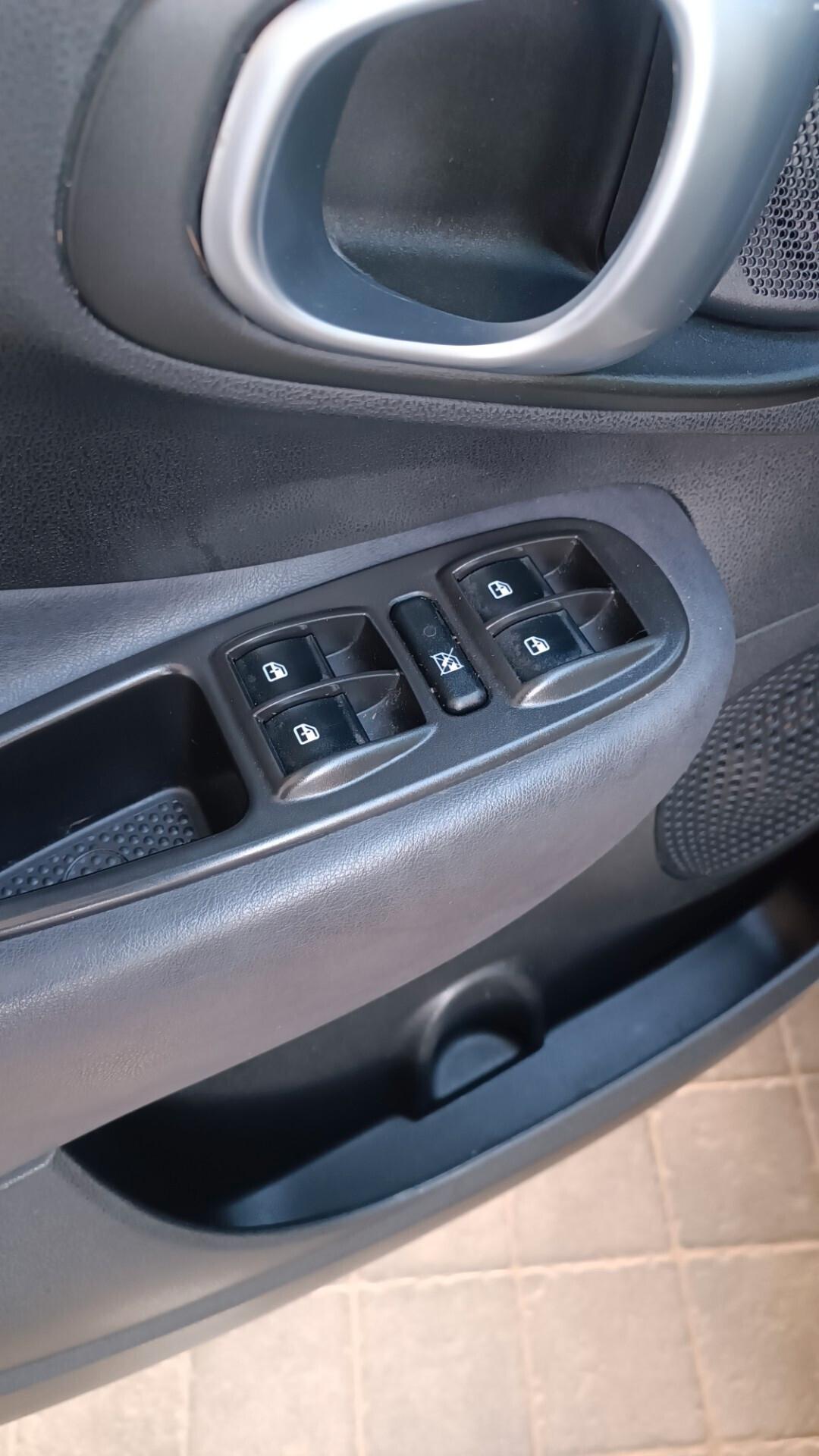 Fiat 500L 0.9 TwinAir Turbo Natural Power Pop Star