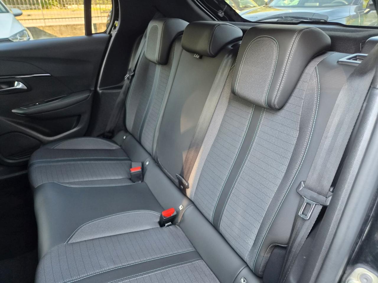 Peugeot 208 PureTech 100 Stop&Start 5 porte Allure