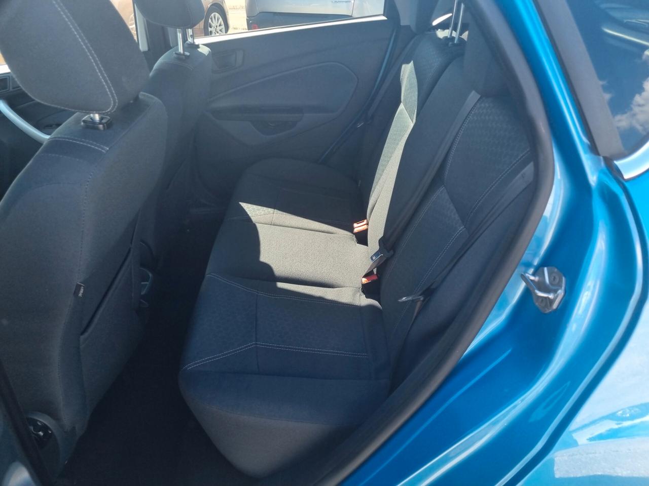 Ford Fiesta 1.4 TDCi 68CV 5 porte Titanium