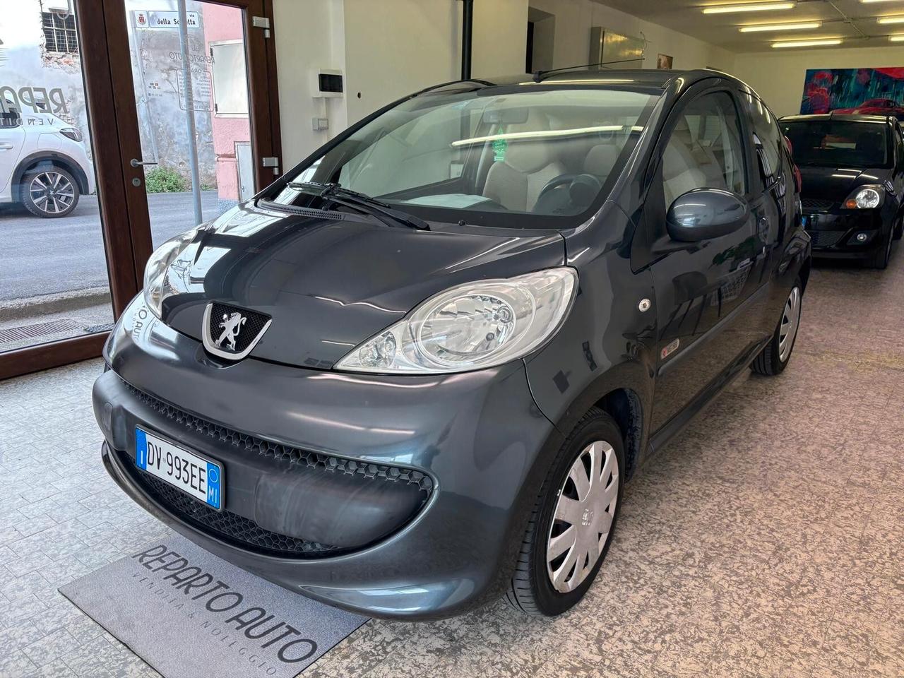 Peugeot 107 1.0 68CV 3p. Sweet Years