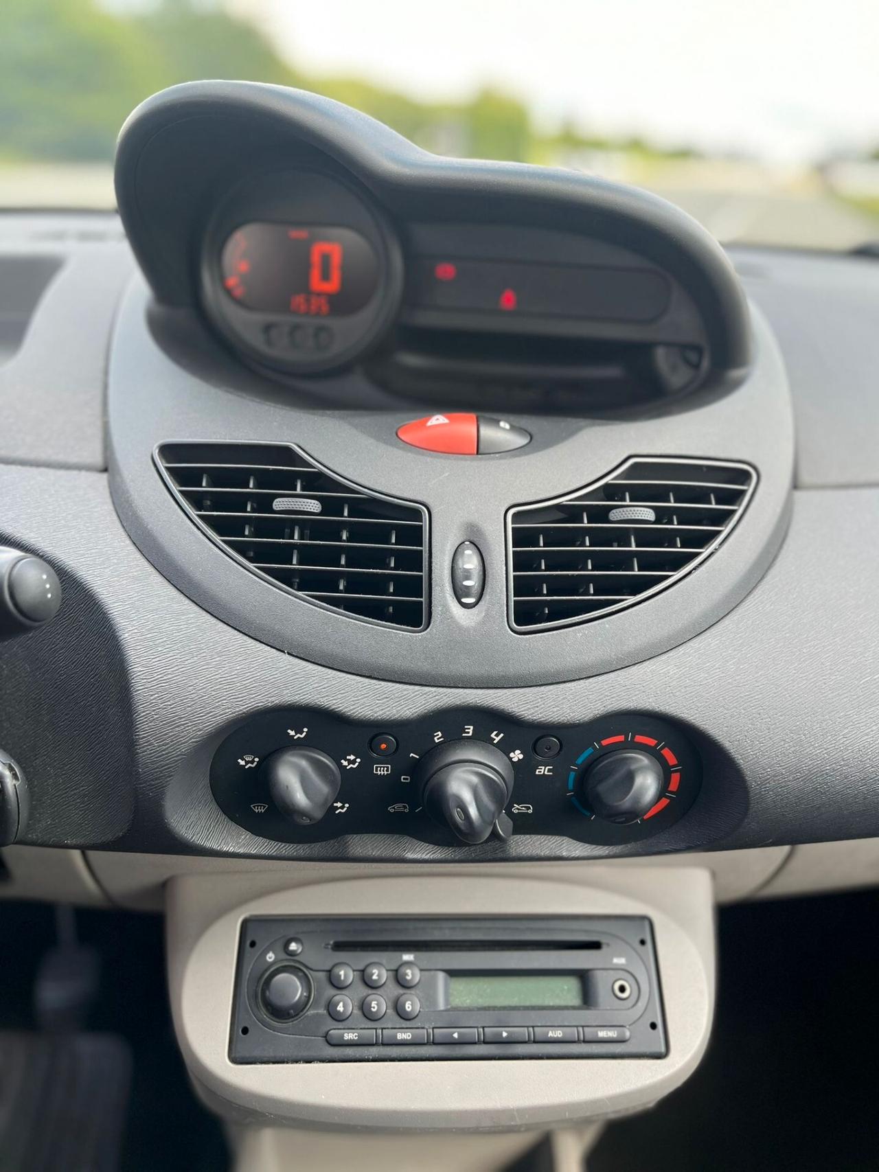 Renault Twingo 1.2 8V Dynamique