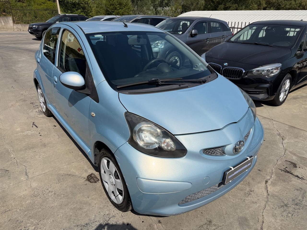 TOYOTA AYGO 1.0 5PORTE / CLIMA / 128.000KM