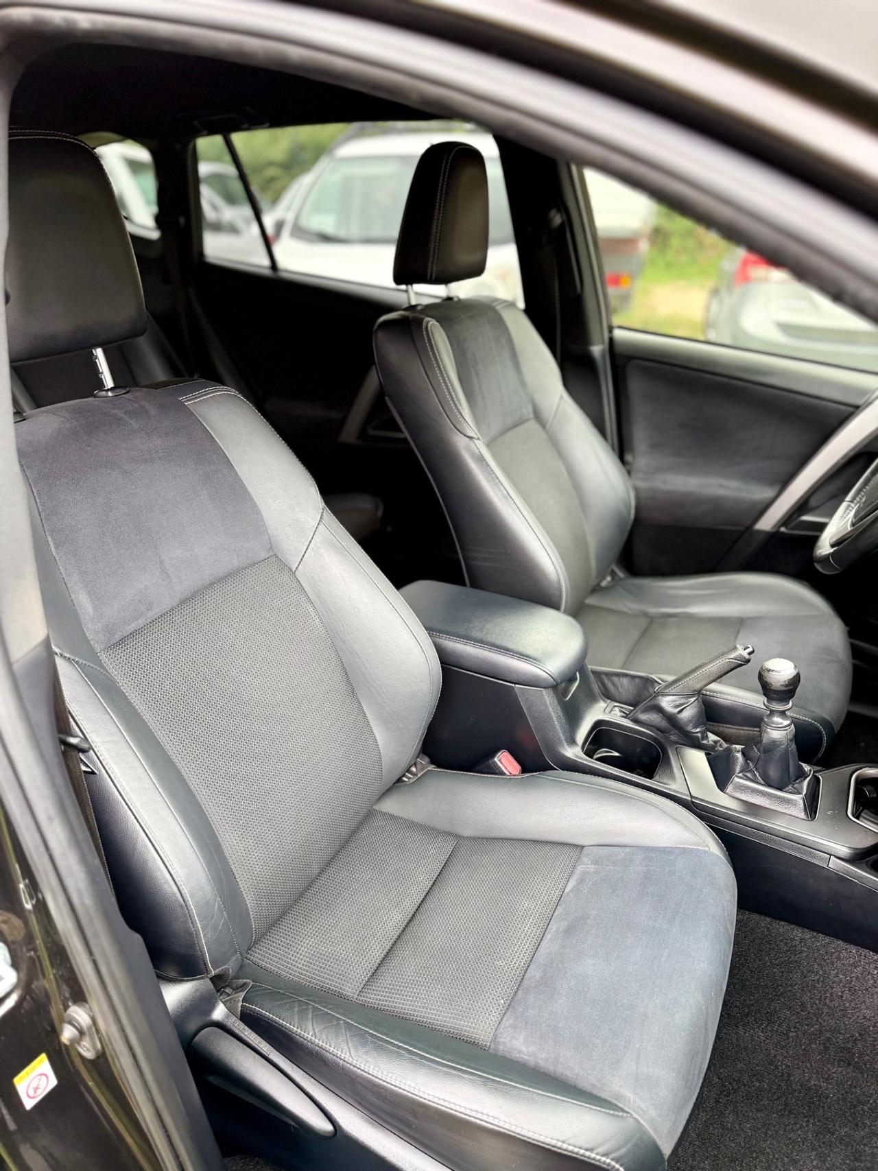 Toyota RAV 4 RAV4 2.0 D-4D 2WD Lounge