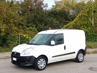 FIAT DOBLO' 1.4 T-Jet Metano con GANCIO TRAINO