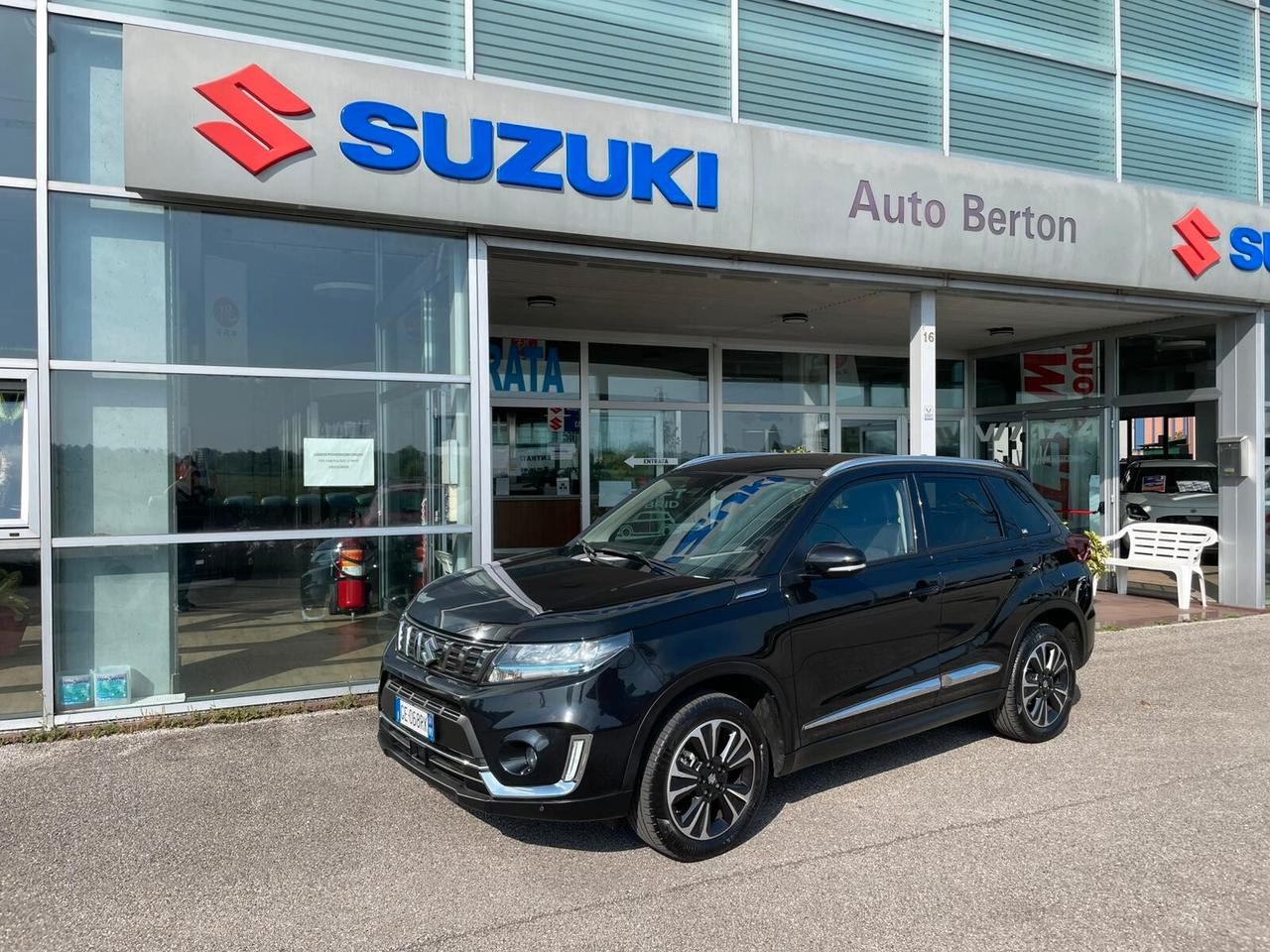 Suzuki Vitara 1.4 Hybrid Top