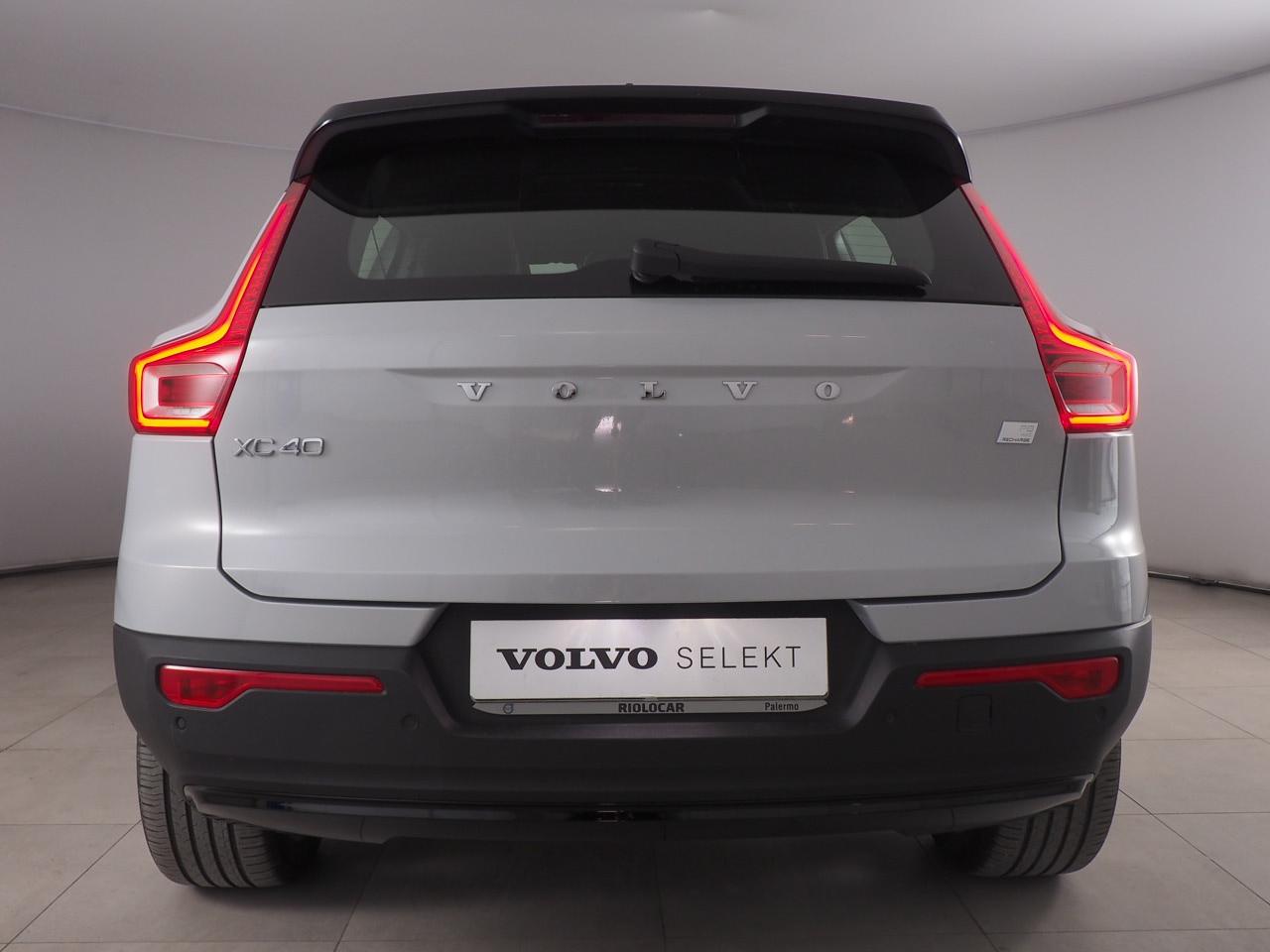 VOLVO XC40 Recharge RDesign P8 AWD AUT