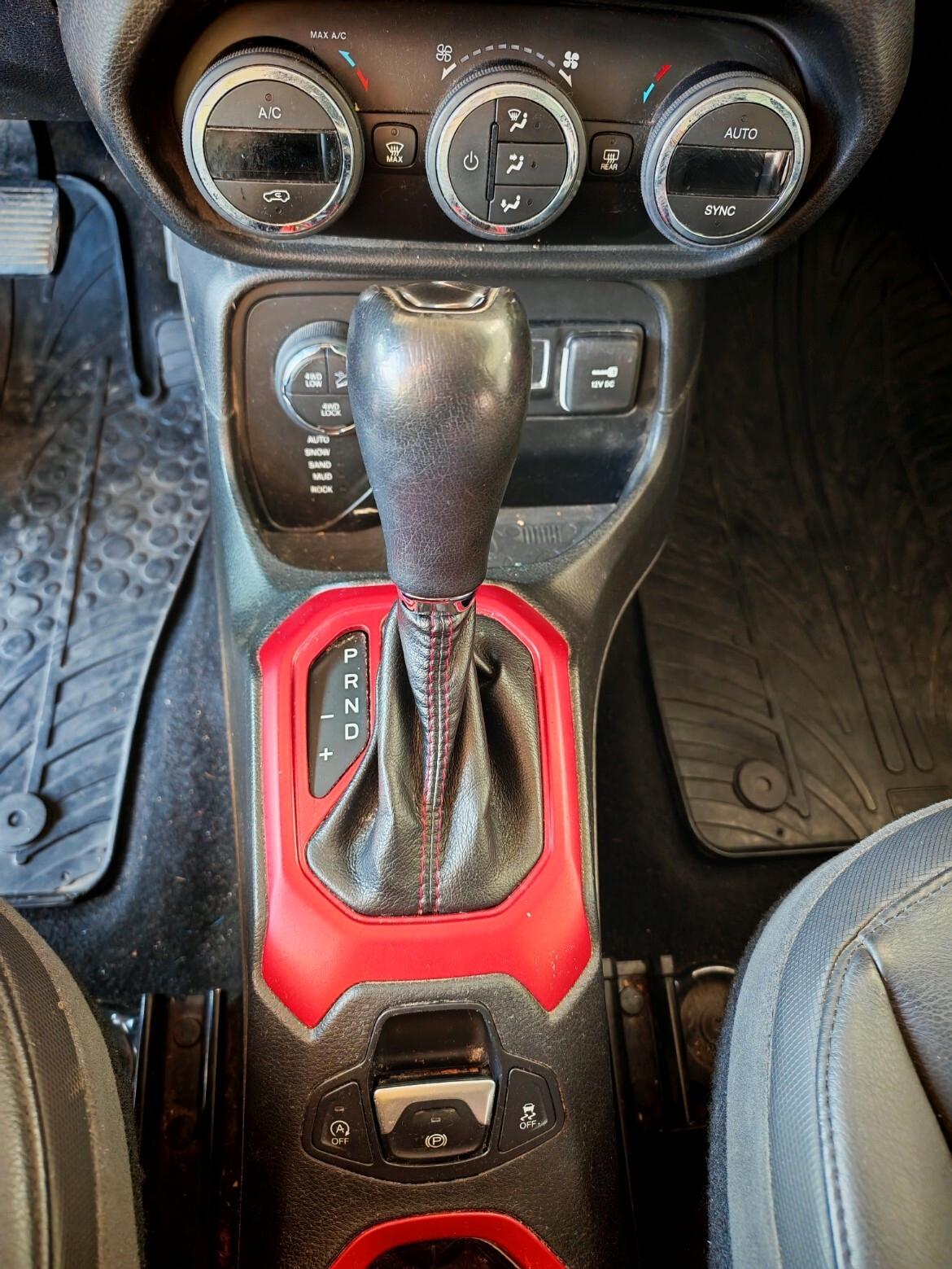 Jeep Renegade 2.0 Mjt 170CV 4WD Active Drive Low Trailhawk