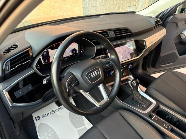 AUDI Q3 35 TDI quattro S tronic Business COCKPIT