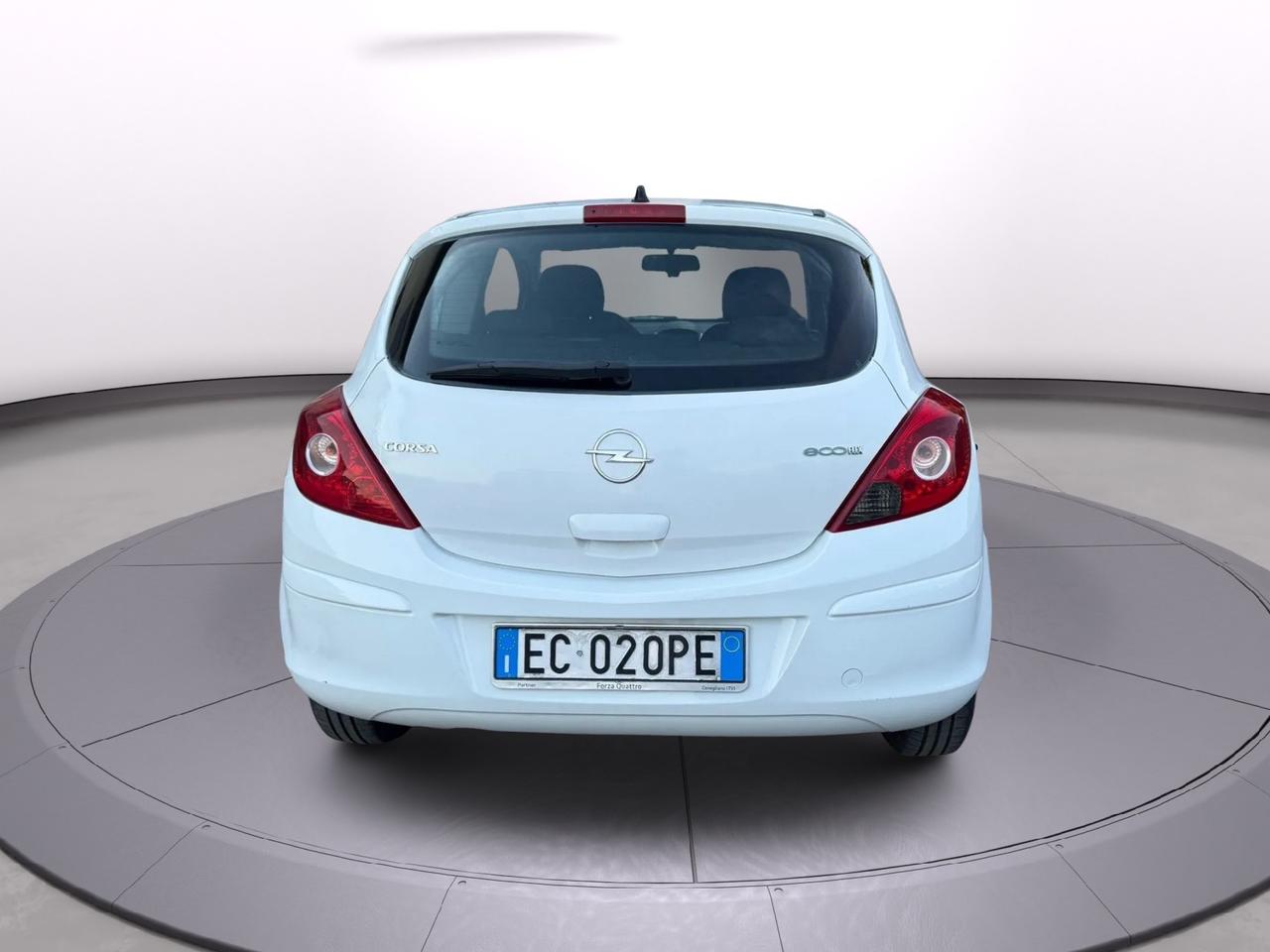 Opel Corsa 1.3 CDTI anno 2010 neo patentati