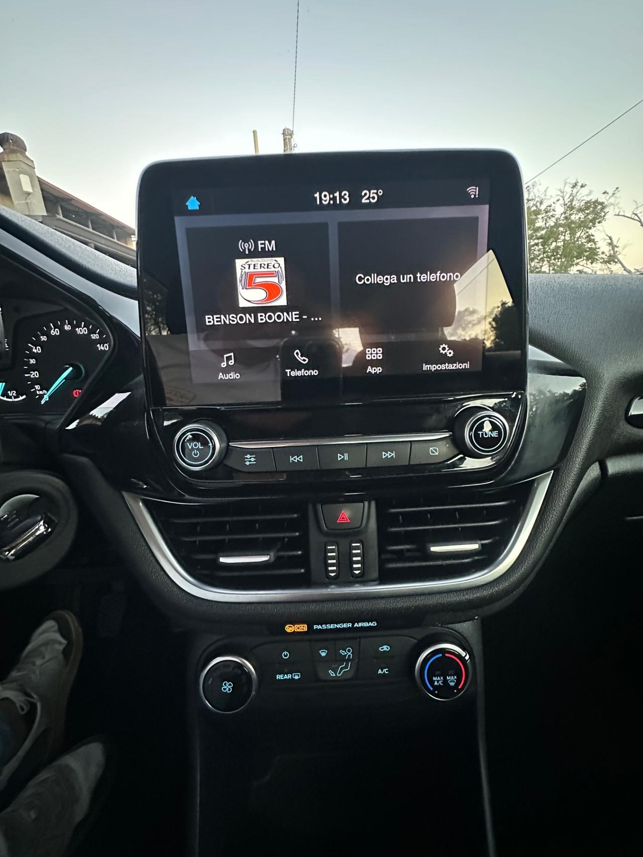 Ford Fiesta 1.5 EcoBlue 5 porte Connect