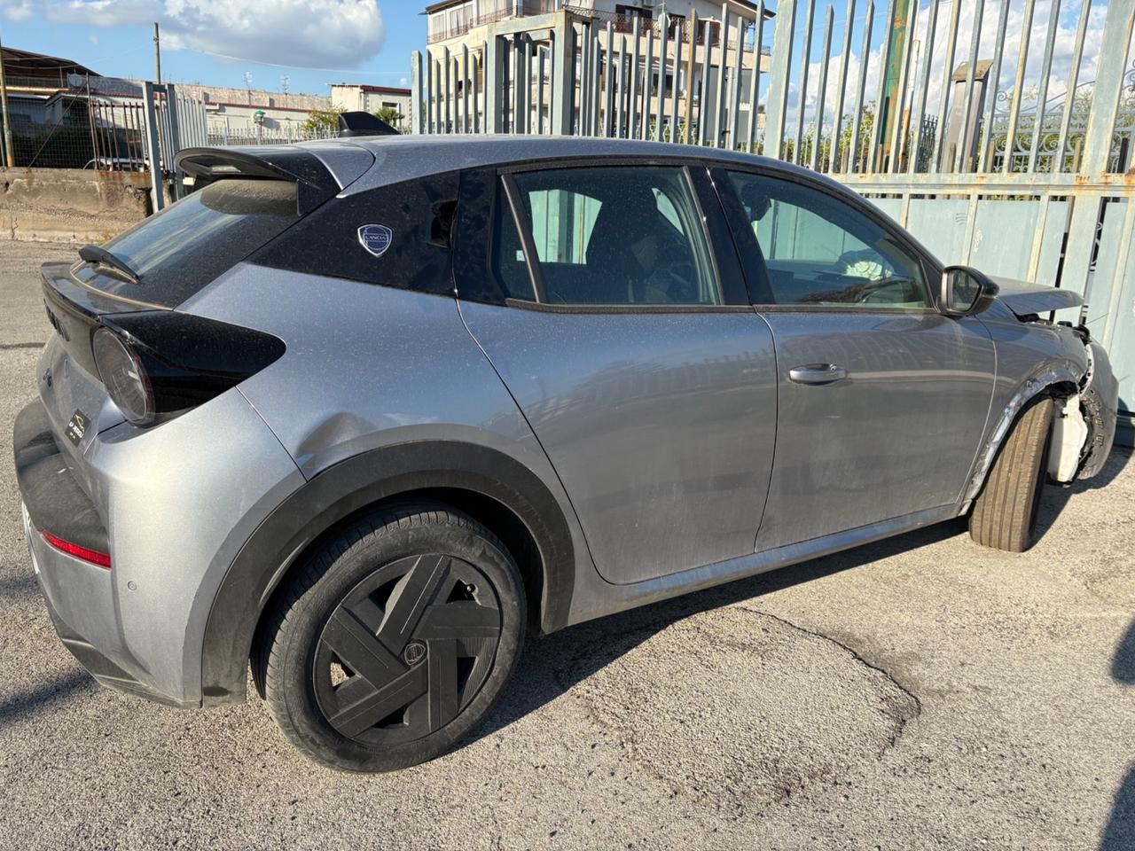 Lancia Ypsilon Hybrid 1.2 e-DCT 2025
