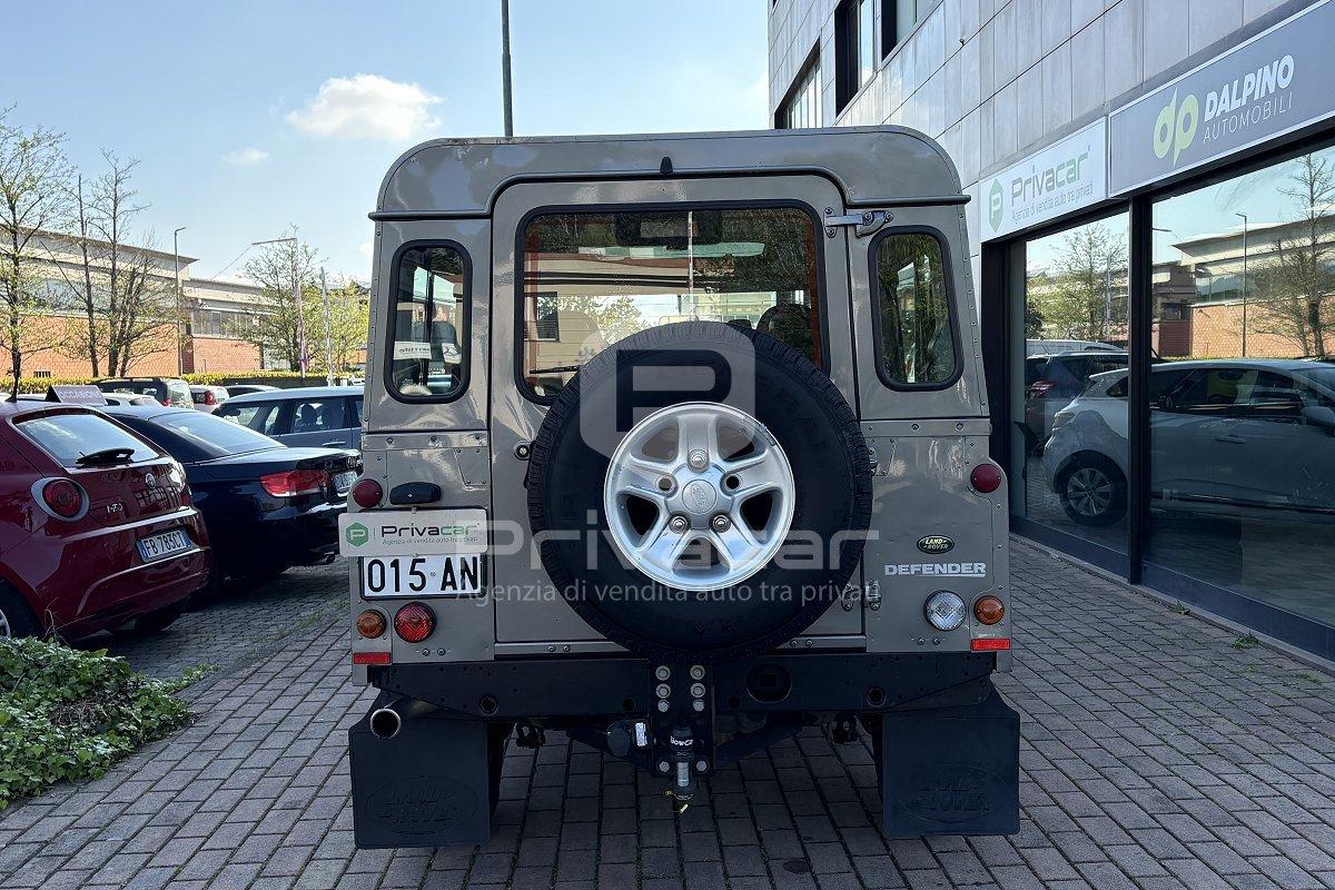 LAND ROVER Defender 110 2.4 TD4 Station Wagon SE