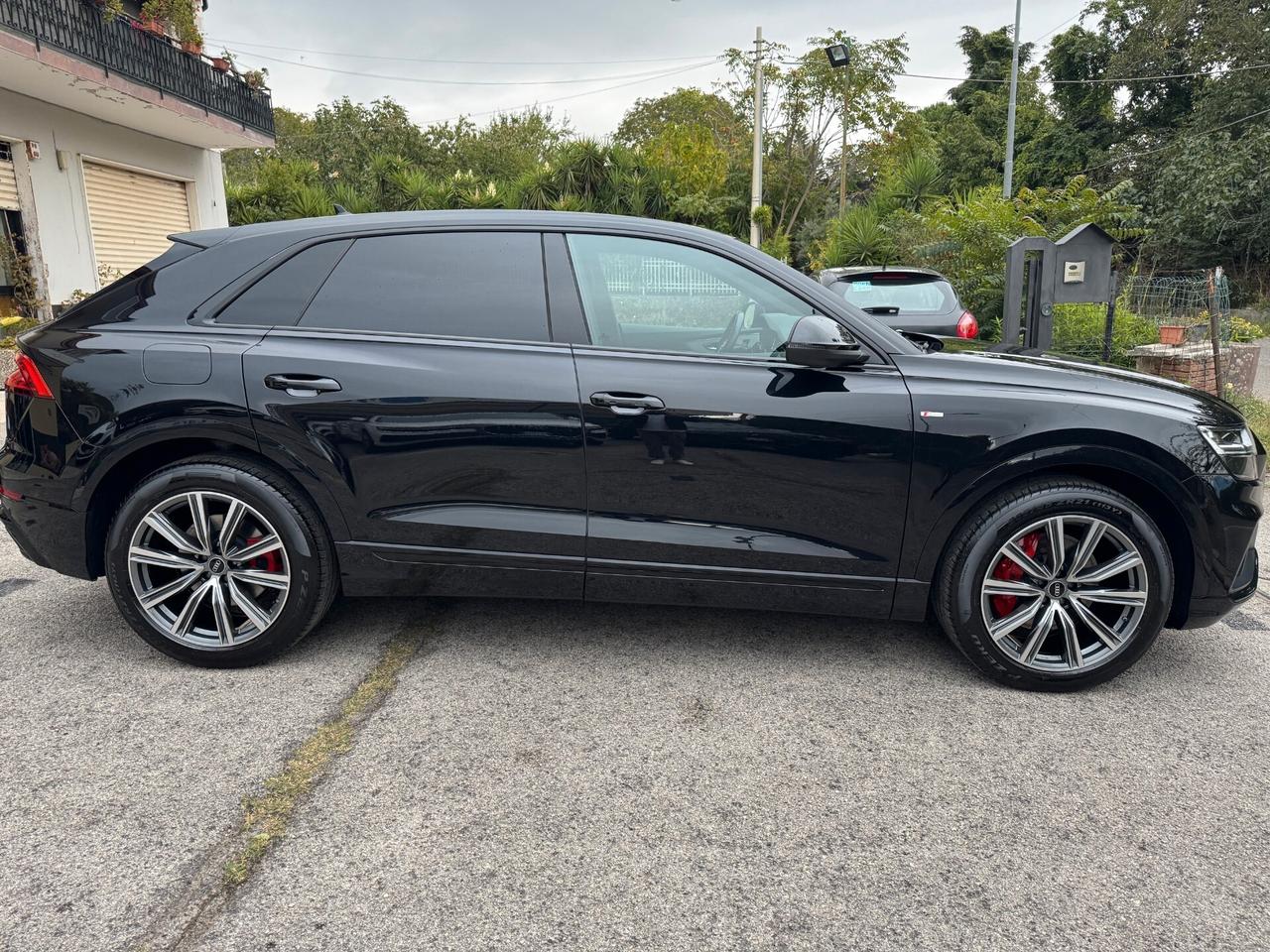 Audi Q8 45 TDI quattro tiptronic Sport